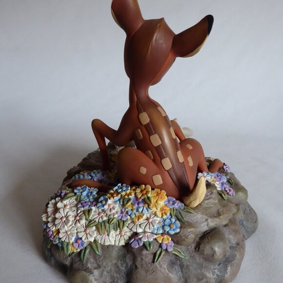 NEW 2001 DISNEY MARKRITA 60 BAMBI THUMPER FIGURE & HIDDEN PIN DRAWER - Picture 4 of 16